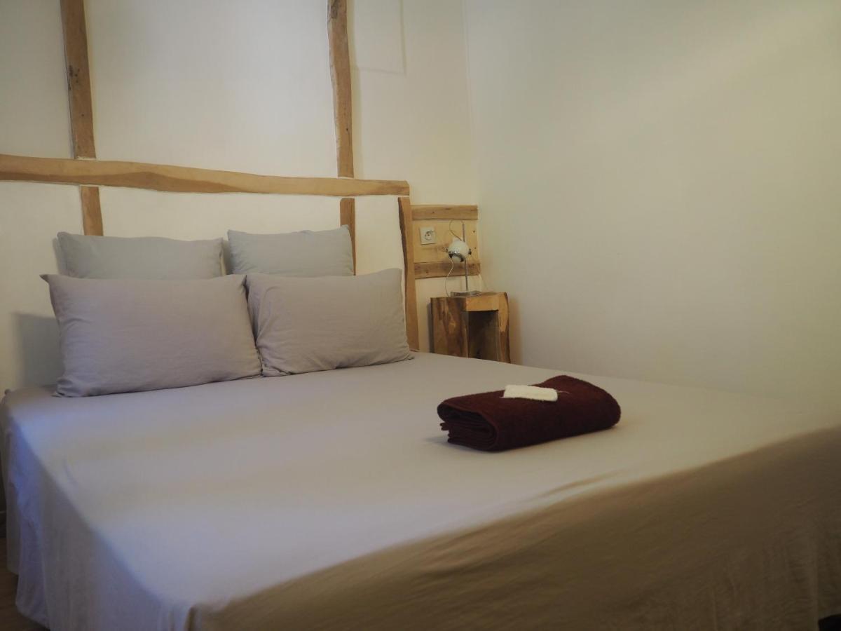 Moulin Bas, Pres De La Riviere Bed and Breakfast Carnac-Rouffiac Εξωτερικό φωτογραφία